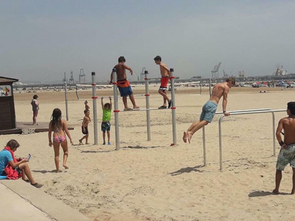 Port Aventura, Exclusivo Alojamiento La Pineda Bagian luar foto